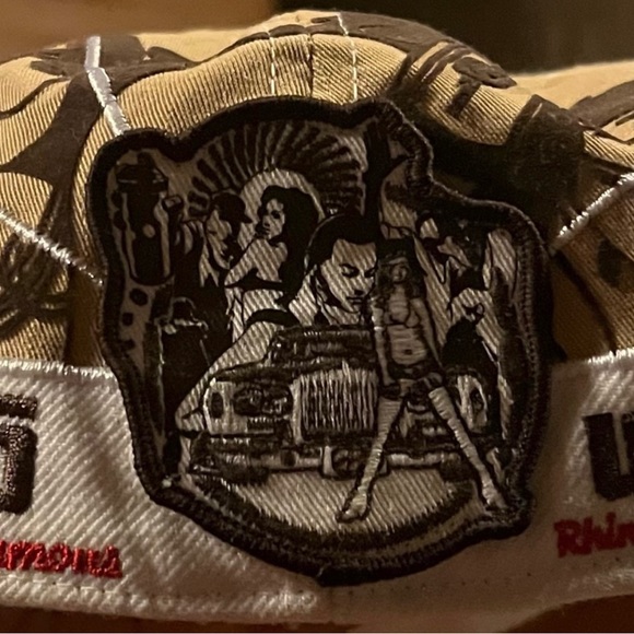 ECKO UNLTD package (2) jeans (2) Jackets tees & polos (5) coordinating hats - Picture 6 of 16